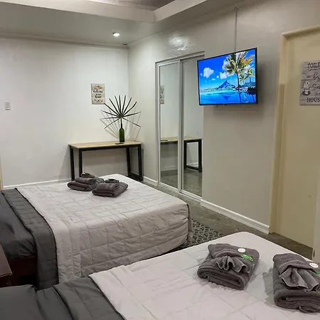 At The Als Place San Nicolas  Room photo